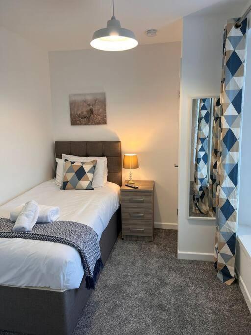 Bridge Place - Spacious Home With Plenty Of Beds! Merthyr Tydfil Exterior photo